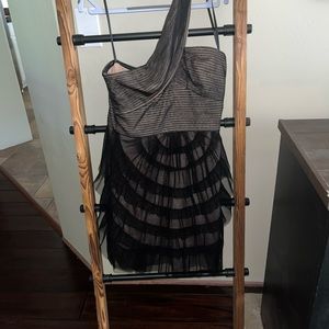 Short black dress with fringe\lace style skirt